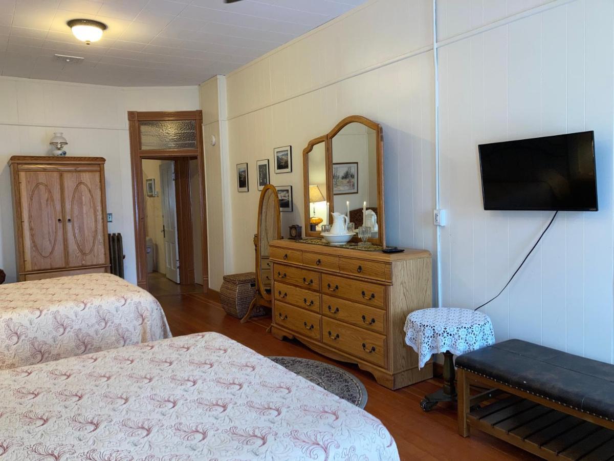 Historic Capitol Hotel Vacation Suites Downtown Buffalo Luaran gambar