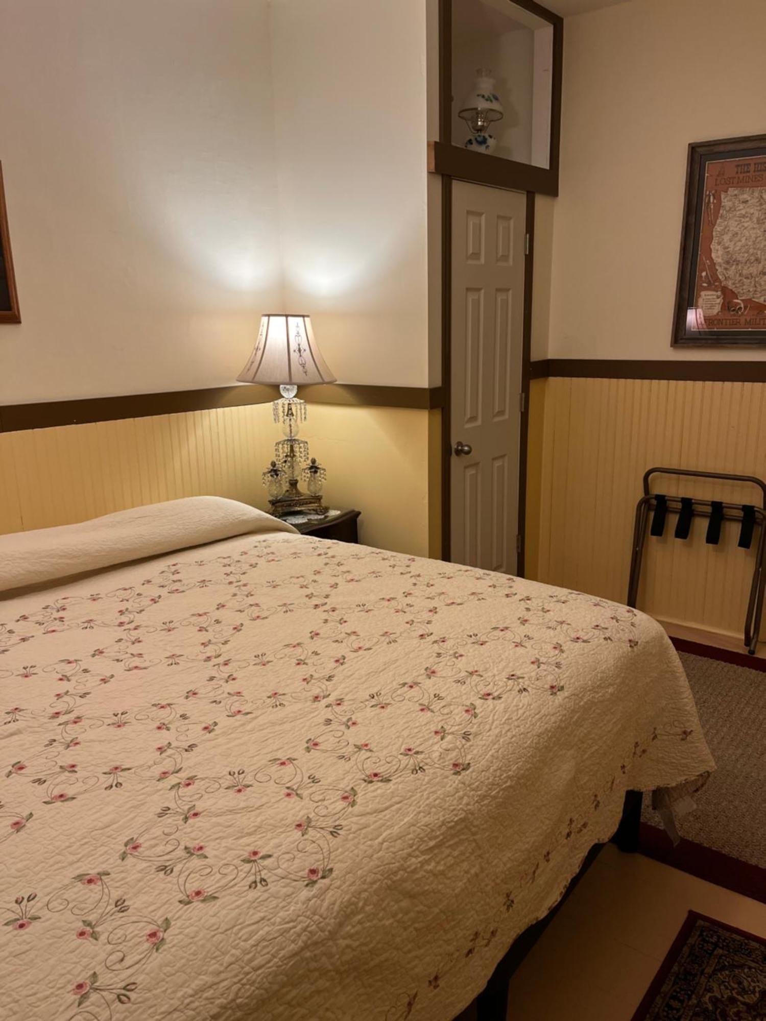 Historic Capitol Hotel Vacation Suites Downtown Buffalo Luaran gambar