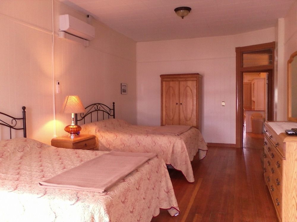 Historic Capitol Hotel Vacation Suites Downtown Buffalo Luaran gambar